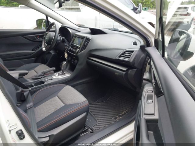 JF2GTACC2KH255868 Subaru Crosstrek 2.0i Premium
