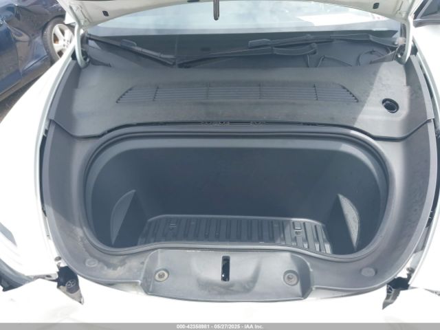 2022 TESLA MODEL Y 7SAYGDEE3NF315963 Photo 9