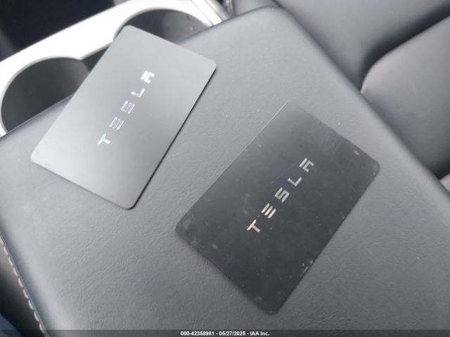 2022 TESLA MODEL Y 7SAYGDEE3NF315963 Photo 10
