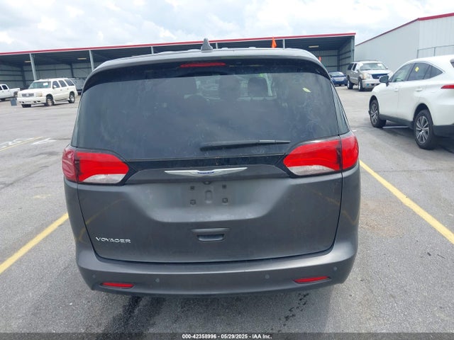 2C4RC1AG0LR209510 Chrysler Voyager L