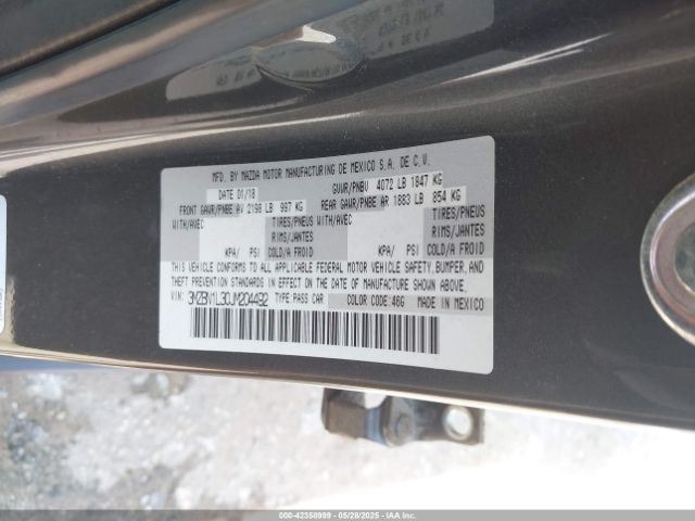 2018 MAZDA MAZDA3 3MZBN1L30JM204492 Photo 8
