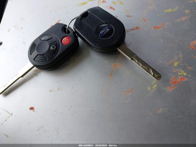 1FMCU0F78HUC50897 Ford ESCAPE S