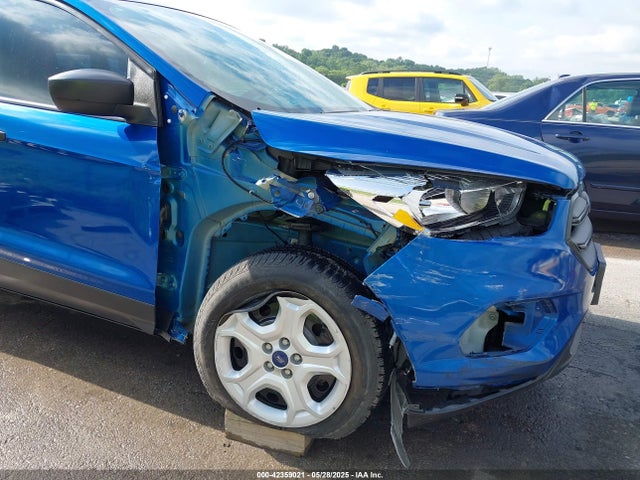 1FMCU0F78HUC50897 Ford ESCAPE S