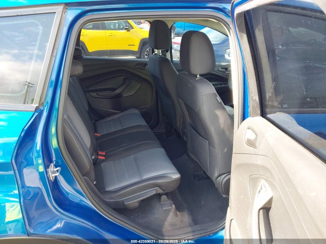 1FMCU0F78HUC50897 Ford ESCAPE S