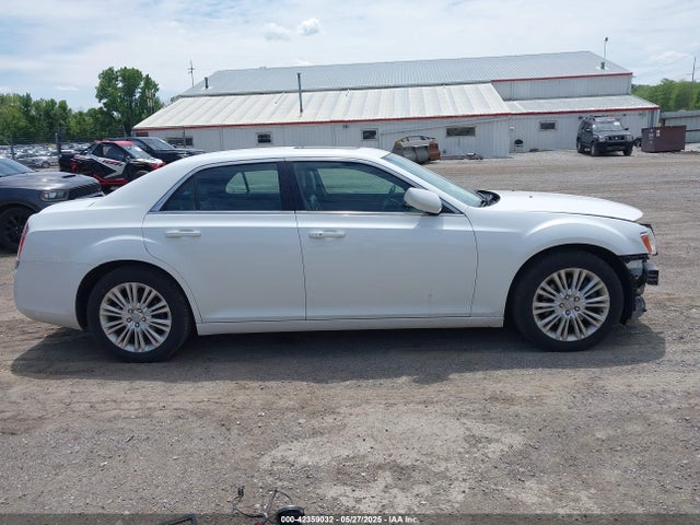Chrysler 2014 2014 2C3CCARG8EH136524 Image 13