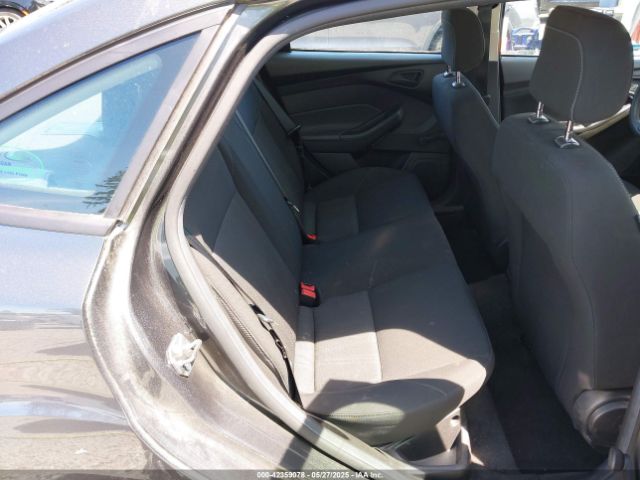 1FADP3E21JL211920 Ford FOCUS S