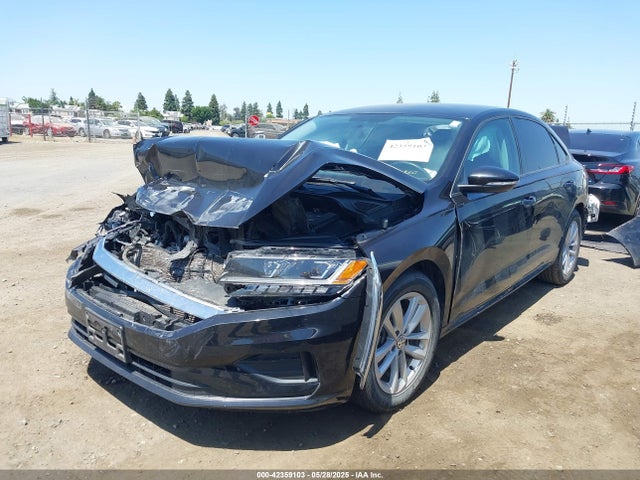 1VWAA7A31MC005888 Volkswagen Passat 2.0t S