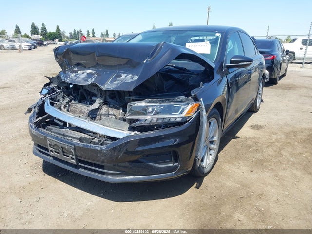 1VWAA7A31MC005888 Volkswagen Passat 2.0t S