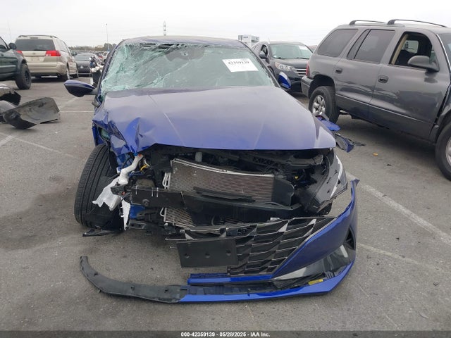 KMHLP4AGXPU563275 Hyundai Elantra Limited