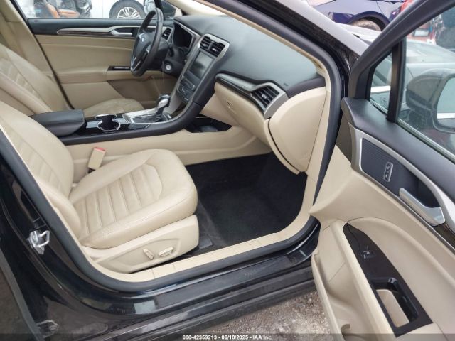 3FA6P0HD1GR226724 Ford FUSION SE