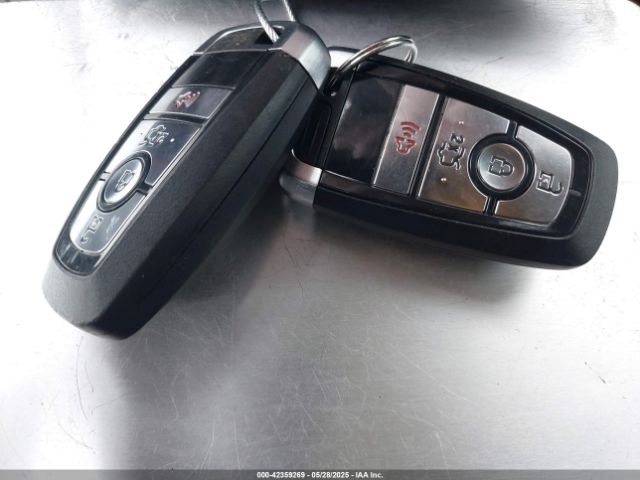 3FA6P0HD9HR322733 Ford FUSION SE