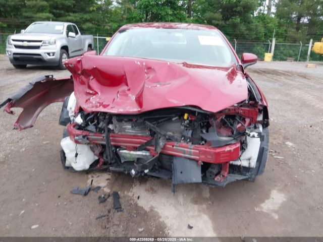 3FA6P0HD9HR322733 Ford FUSION SE