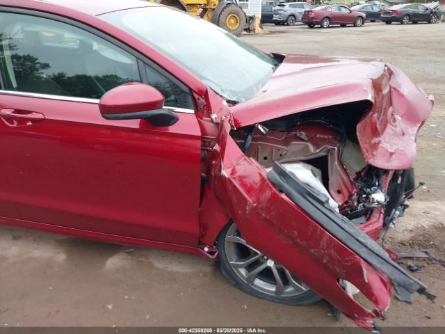 3FA6P0HD9HR322733 Ford FUSION SE