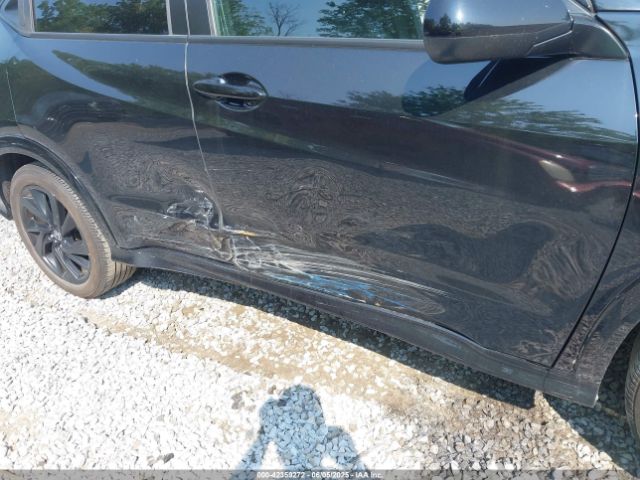 2021 HONDA HR-V 3CZRU6H1XMM712346 Photo 5