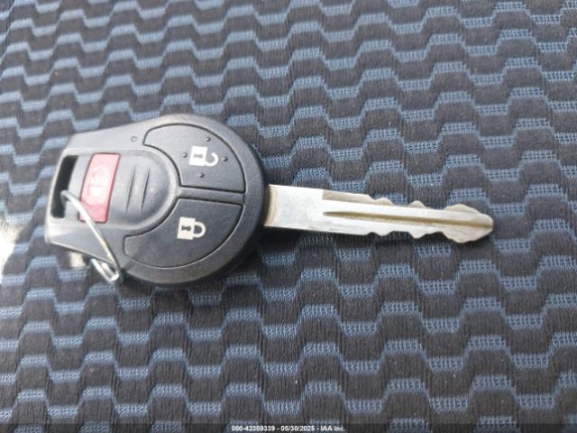 3N1CE2CP4GL407211 Nissan 2016