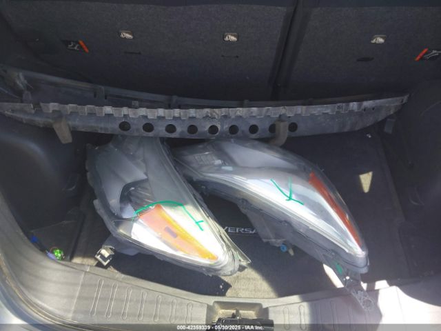 3N1CE2CP4GL407211 Nissan 2016