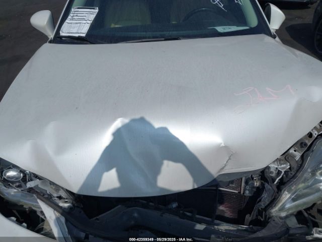 JTHKD5BHXG2271805 Lexus CT 200H