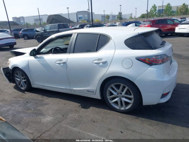 JTHKD5BHXG2271805 Lexus CT 200H