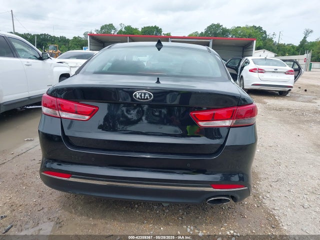 5XXGT4L3XJG239560 KIA Optima Lx