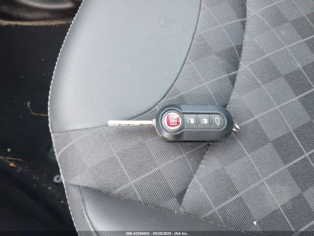 2019 FIAT 500L ZFBNFAAH2KZ042167 Photo 10