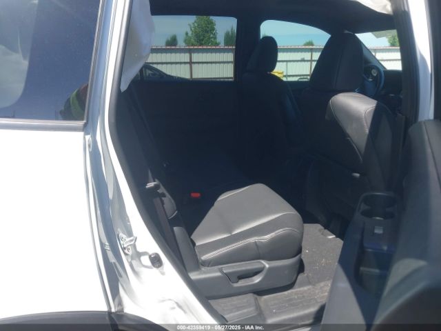 5FNYF8H52NB009758 Honda Passport Awd Ex-l