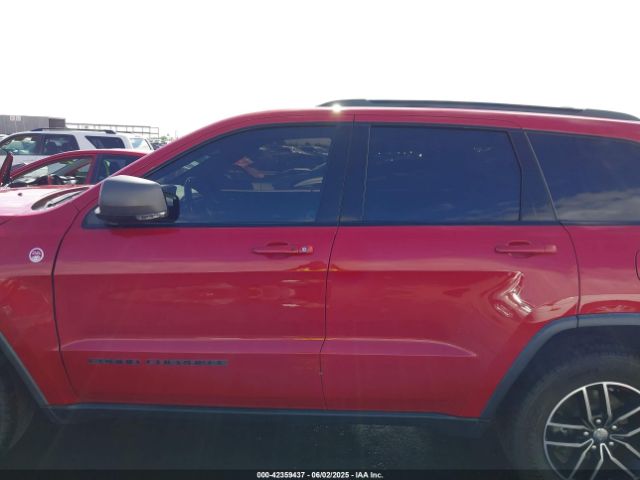 1C4RJFLG3JC399051 Jeep Grand Cherokee