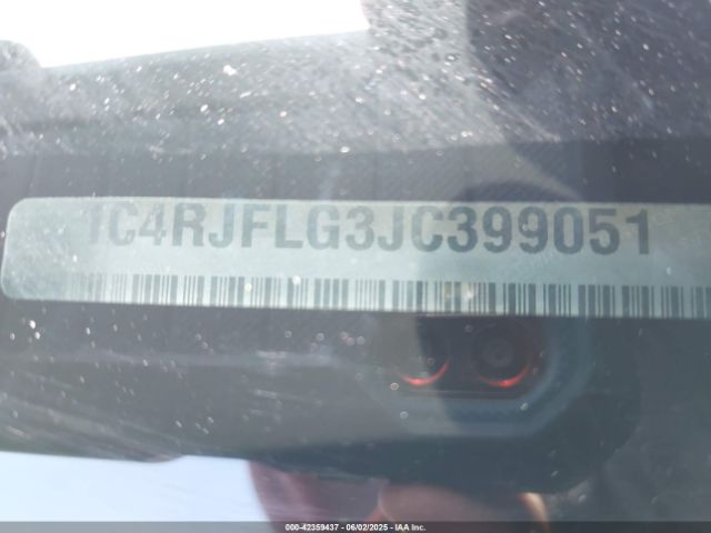 1C4RJFLG3JC399051 Jeep Grand Cherokee