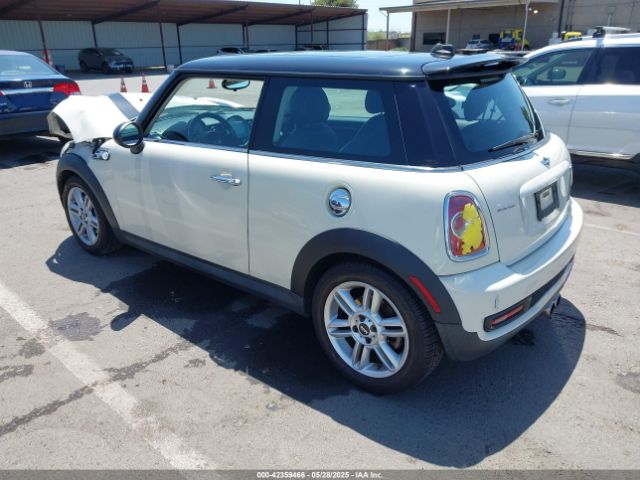 2012 MINI COOPER S WMWSV3C51CTY19683 Photo 2