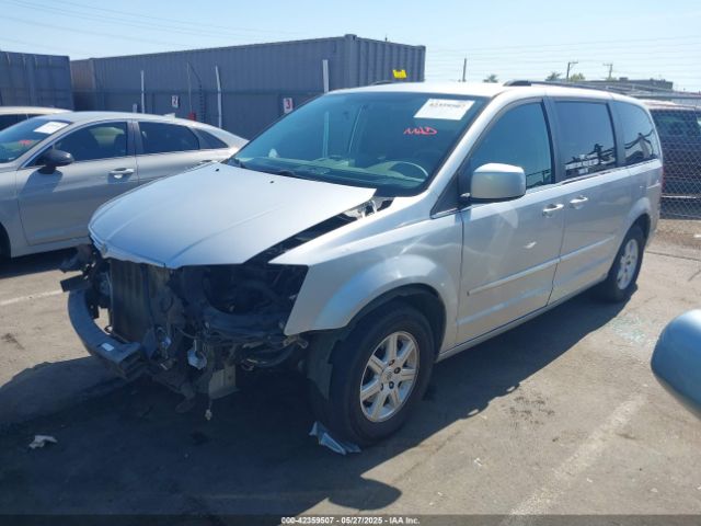 2010 CHRYSLER TOWN & COUNTRY 2A4RR5D16AR492032 Photo 1