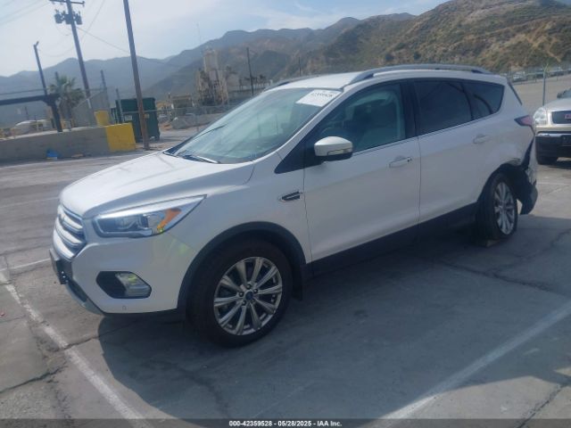1FMCU9J90JUC89681 Ford Escape Titanium