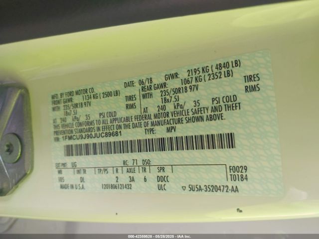 1FMCU9J90JUC89681 Ford Escape Titanium