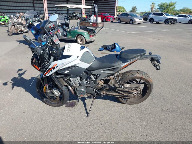 KTM 790 Duke 2023 LCETU7400PH700861 Image 13