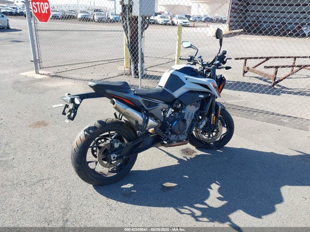 KTM 790 Duke 2023 LCETU7400PH700861 Image 4