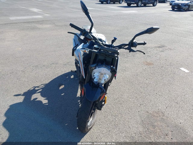 KTM 790 Duke 2023 LCETU7400PH700861 Image 5