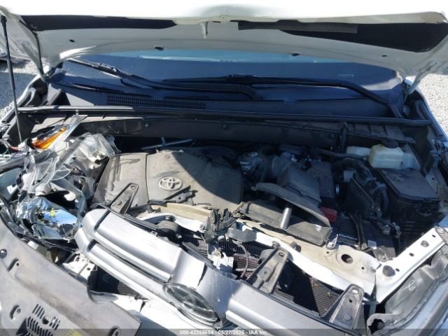 5TDJZRFH8HS427544 Toyota Highlander Xle