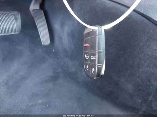 2C3CCABT8JH321092 Chrysler 300 300s
