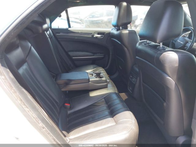 2C3CCABT8JH321092 Chrysler 300 300s