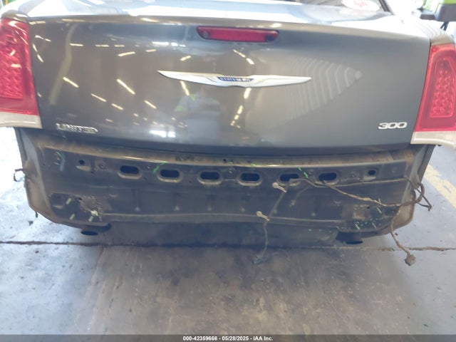 Chrysler 2018 2018 2C3CCAEG6JH262011 Image 19