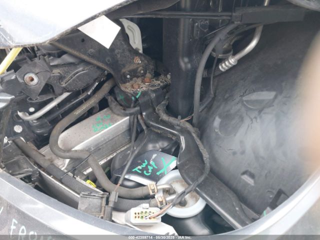 WDDGF8AB3EG197827 Mercedes-Benz 2014