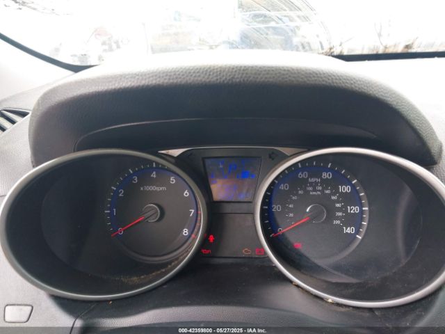 KM8JU3AG2FU047968 Hyundai TUCSON SE