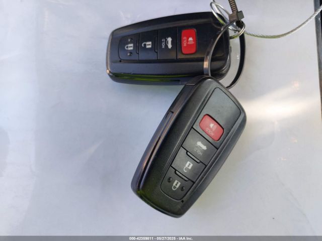 JTDEBRBE9LJ015060 Toyota Corolla Hybrid Le
