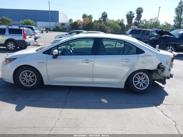 JTDEBRBE9LJ015060 Toyota Corolla Hybrid Le