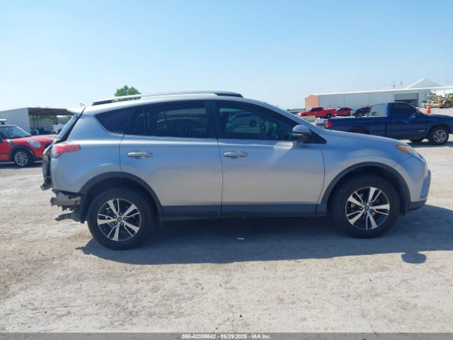 2T3WFREV3HW379892 Toyota Rav4 Xle
