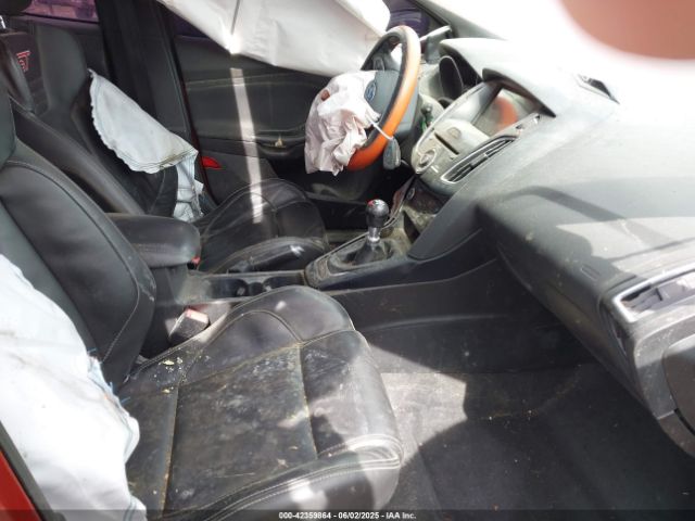 1FADP3L90JL241569 Ford FOCUS ST