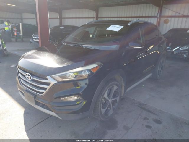 KM8J3CA2XHU534555 Hyundai Tucson Sport