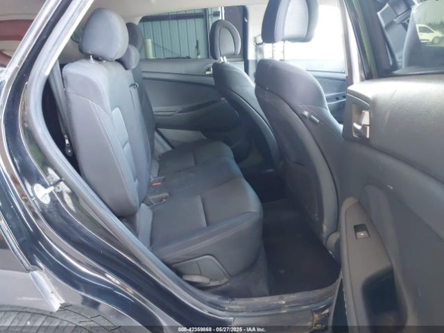 KM8J3CA2XHU534555 Hyundai Tucson Sport