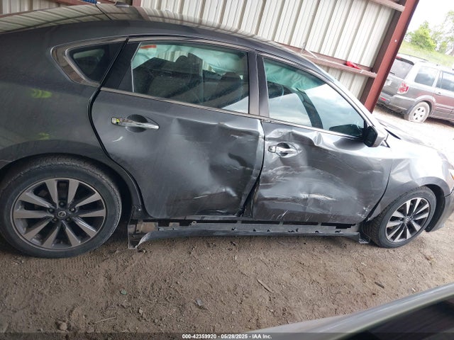 1N4AL3APXHC118713 Nissan 2017