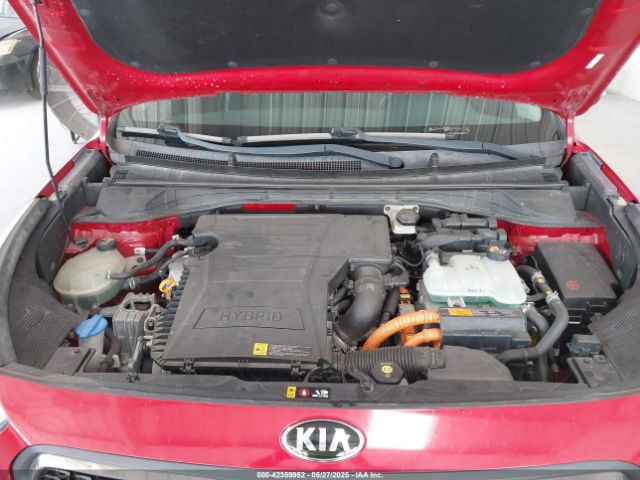 KNDCB3LC1H5038821 KIA NIRO LX