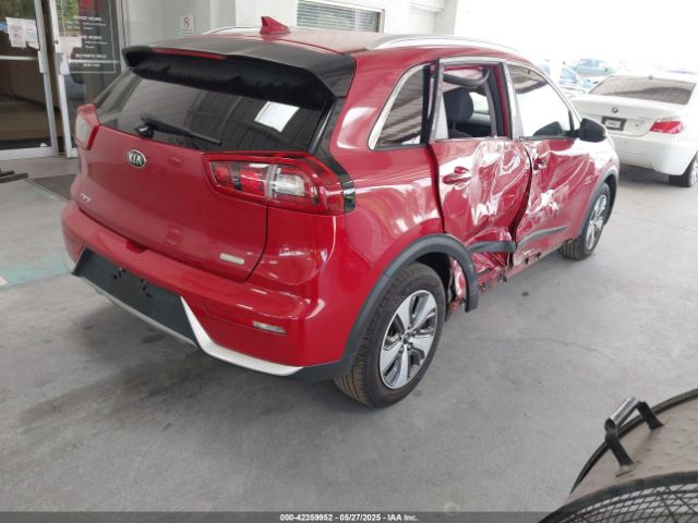 KNDCB3LC1H5038821 KIA NIRO LX