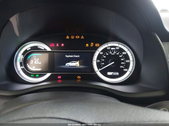 KNDCB3LC1H5038821 KIA NIRO LX